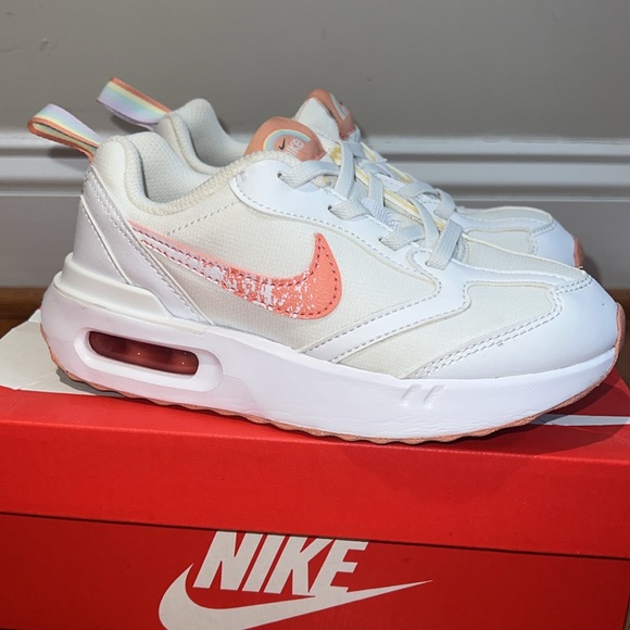 Nike Air Max Dawn - Picture 8 of 8